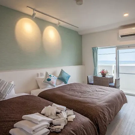 Yonabaru Hotel Sunrize Ocean Exterior photo